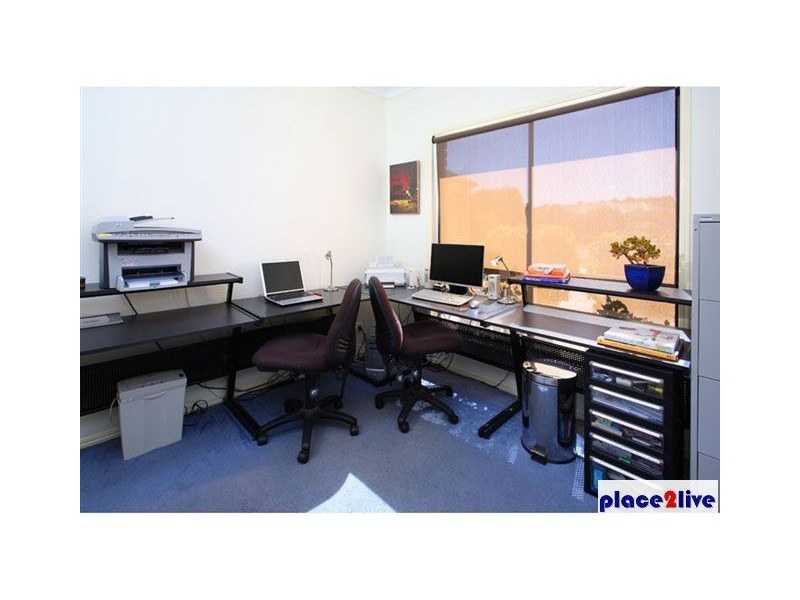6 SPRY CT, Petrie QLD 4502