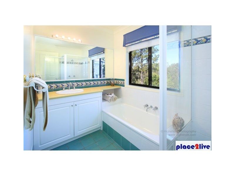 6 SPRY CT, Petrie QLD 4502