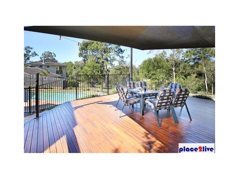 6 SPRY CT, Petrie QLD 4502