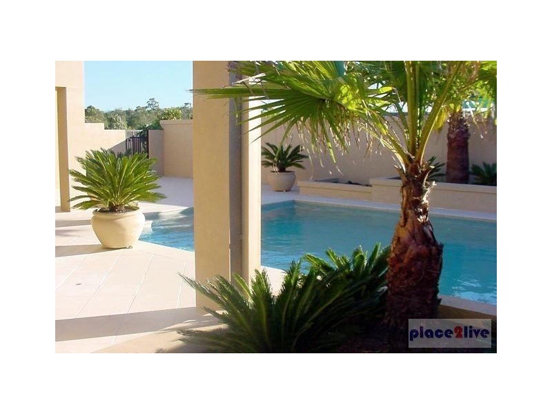 26 SHOALWATER CT, Burleigh Waters QLD 4220