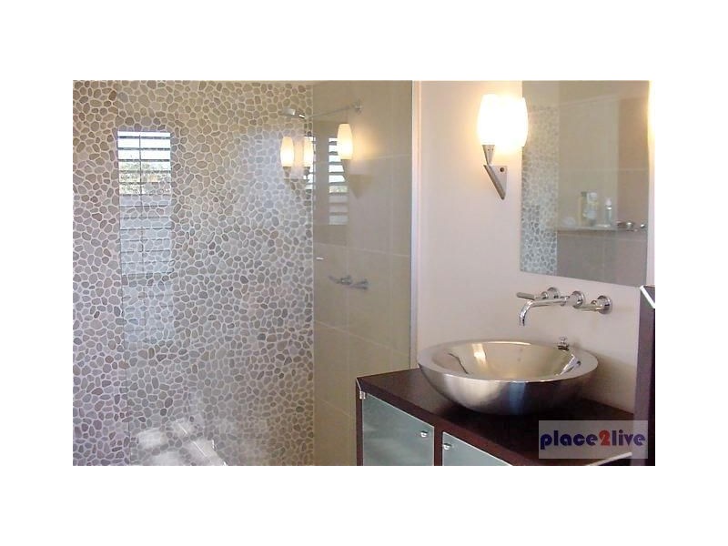 26 SHOALWATER CT, Burleigh Waters QLD 4220