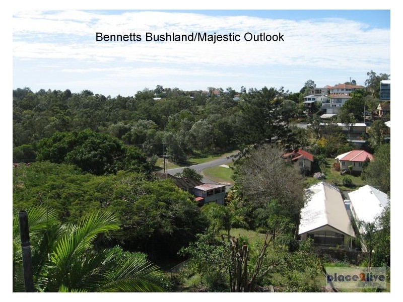 16 HALL AVE, Norman Park QLD 4170