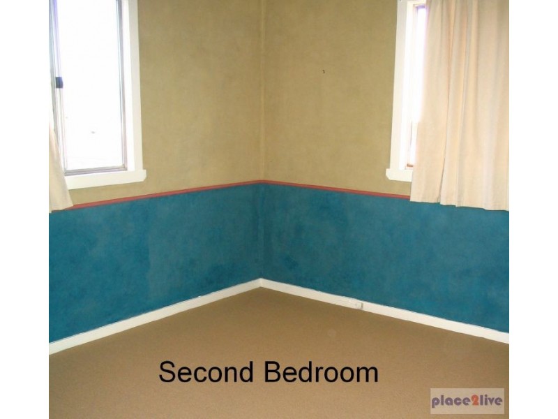 16 HALL AVE, Norman Park QLD 4170