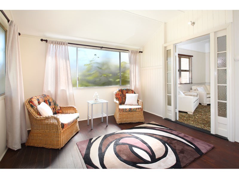 97 WATERWORKS RD, Ashgrove QLD 4060