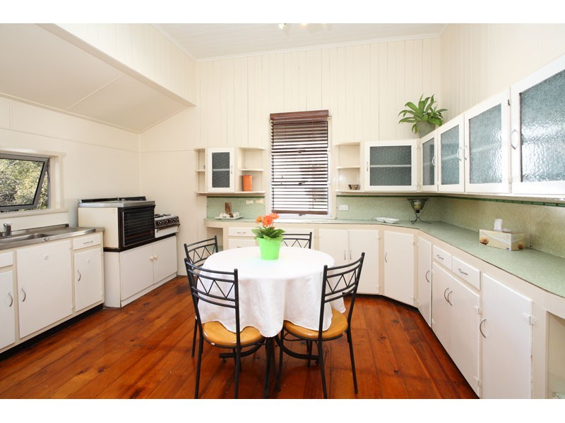 97 WATERWORKS RD, Ashgrove QLD 4060