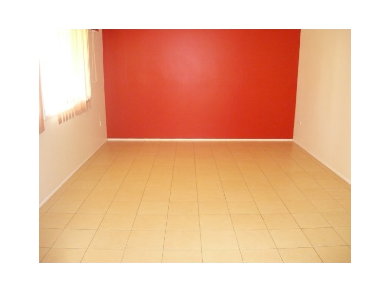 Avenell Heights QLD 4670