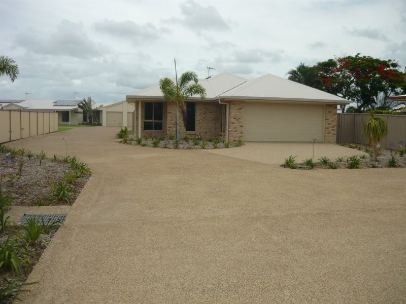 Avenell Heights QLD 4670