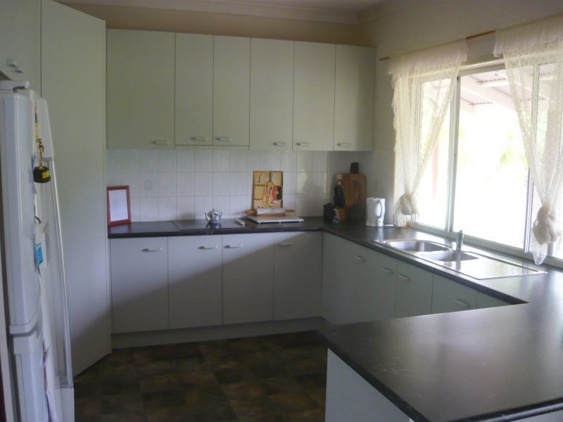 Moore Park Beach QLD 4670