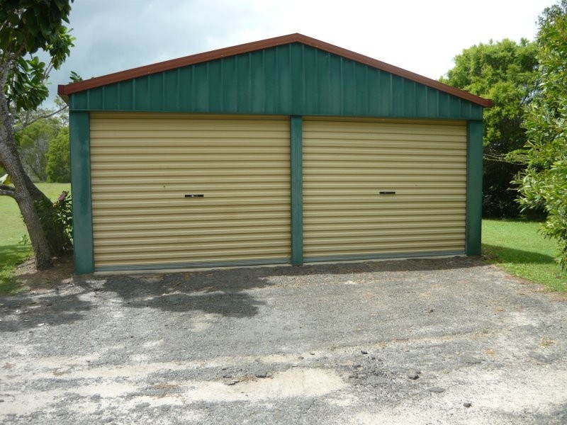 Moore Park Beach QLD 4670