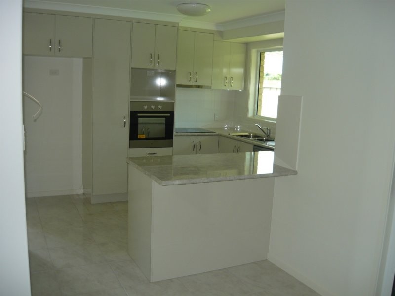 Avenell Heights QLD 4670