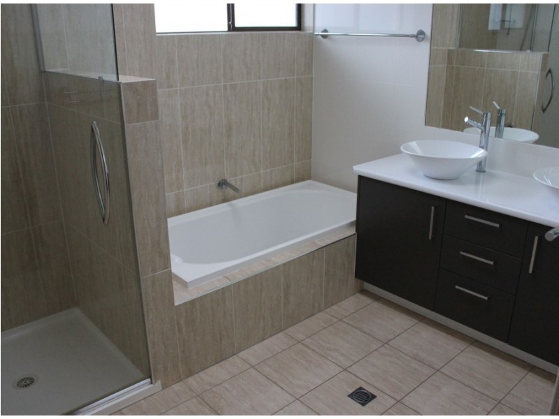 5 Ernie Twyford Street, Bundaberg QLD 4670