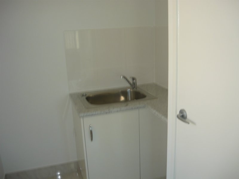 Avenell Heights QLD 4670