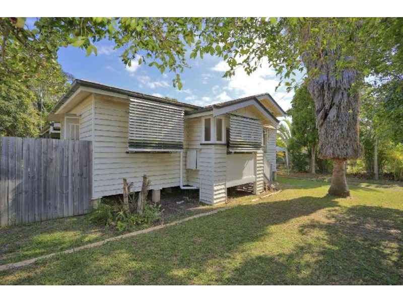195 Targo Street, Walkervale QLD 4670
