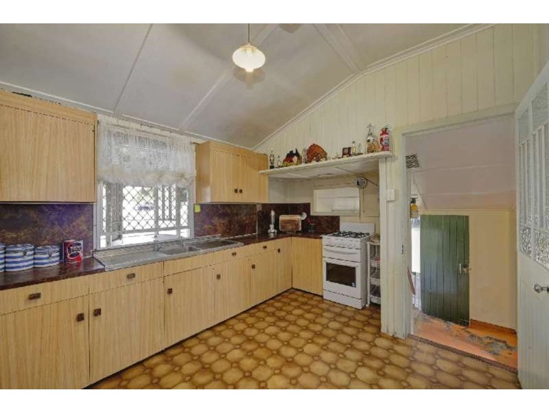 195 Targo Street, Walkervale QLD 4670