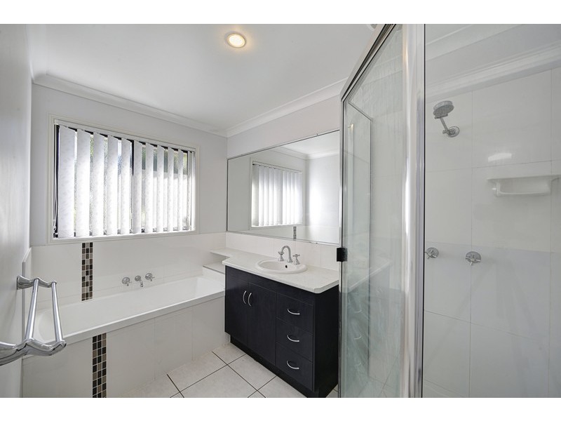 4 Blundell Court, Kalkie QLD 4670