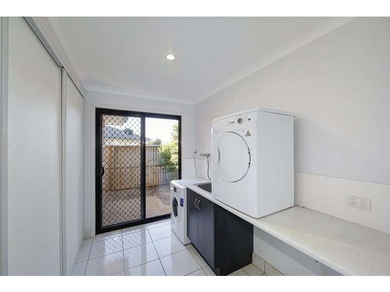 4 Blundell Court, Kalkie QLD 4670