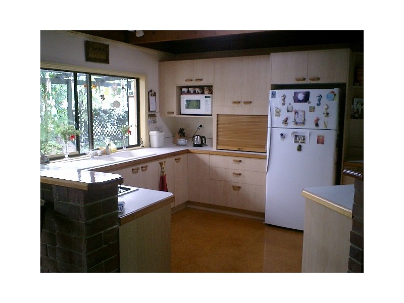 4 Evergreen Drive, Branyan QLD 4670