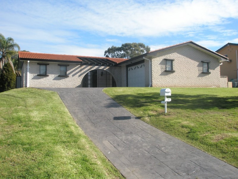 36 BARRATT AVENUE, Camden South NSW 2570