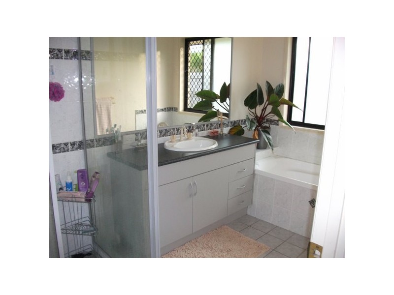 2 Cairns Crescent, Deception Bay QLD 4508