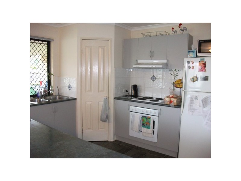 2 Cairns Crescent, Deception Bay QLD 4508