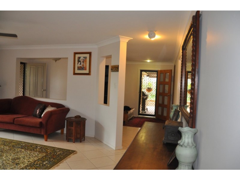 31 Sandpiper Avenue, North Lakes QLD 4509