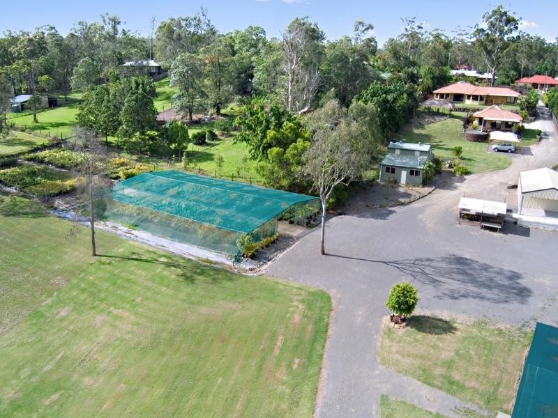 44 LAXTON ROAD, Palmview QLD 4553