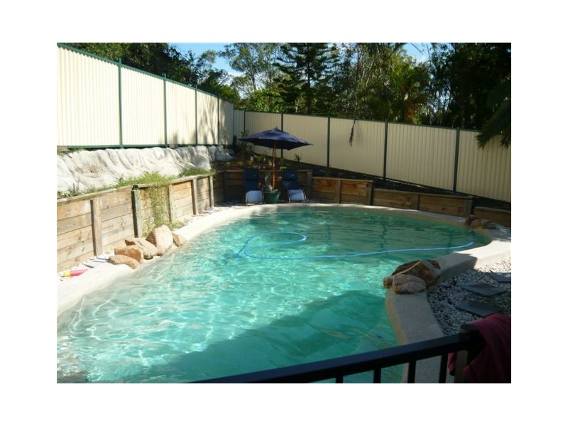 5 Carwell Avenue, Petrie QLD 4502