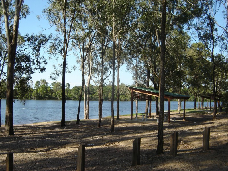 5 Carwell Avenue, Petrie QLD 4502