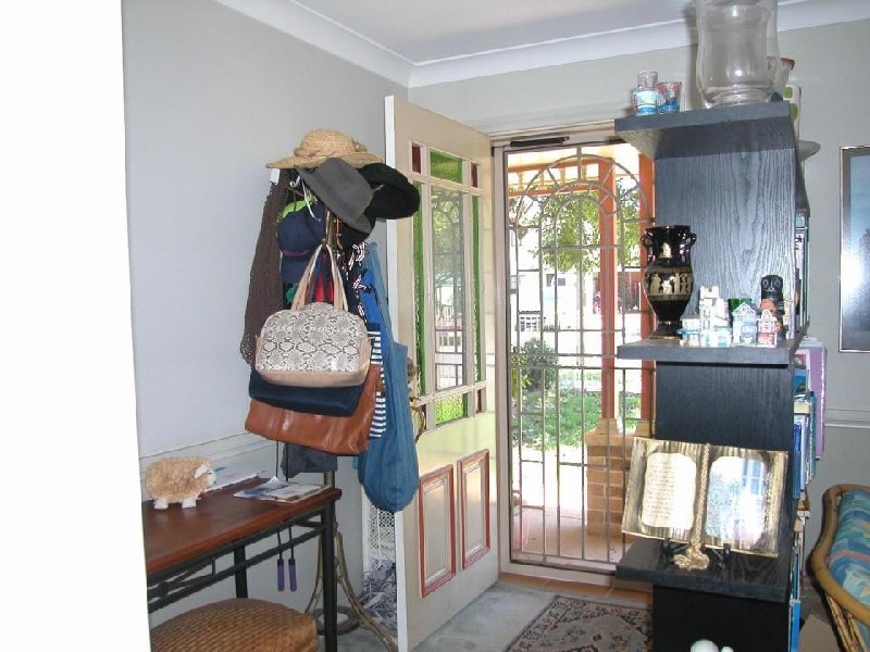 65 Kennedy Street, Picnic Point NSW 2213