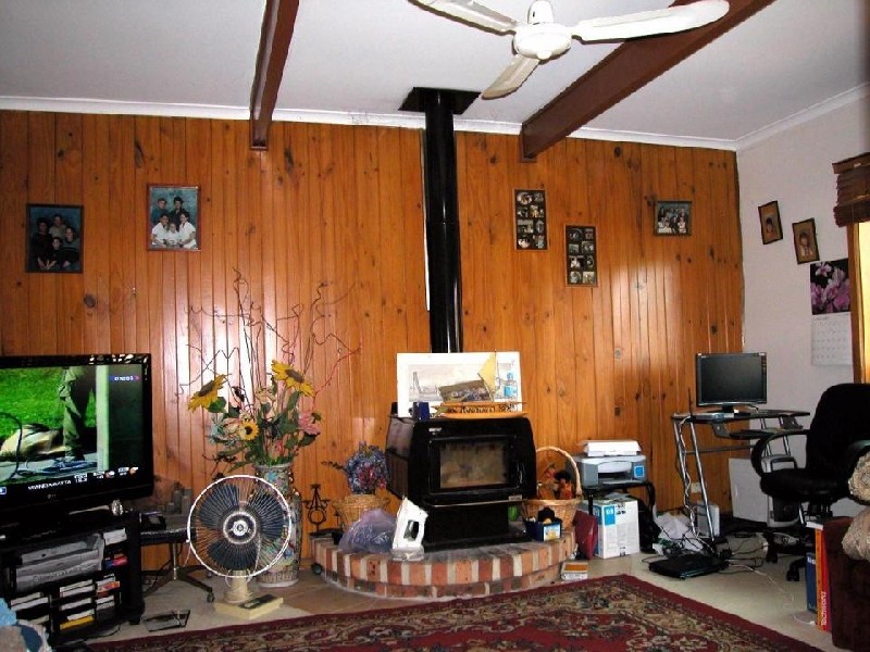 17 Forshaw Avenue, Peakhurst NSW 2210