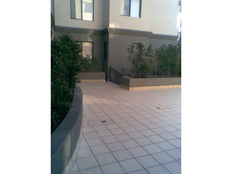 35-37 Lydbrook Street, Westmead NSW 2145