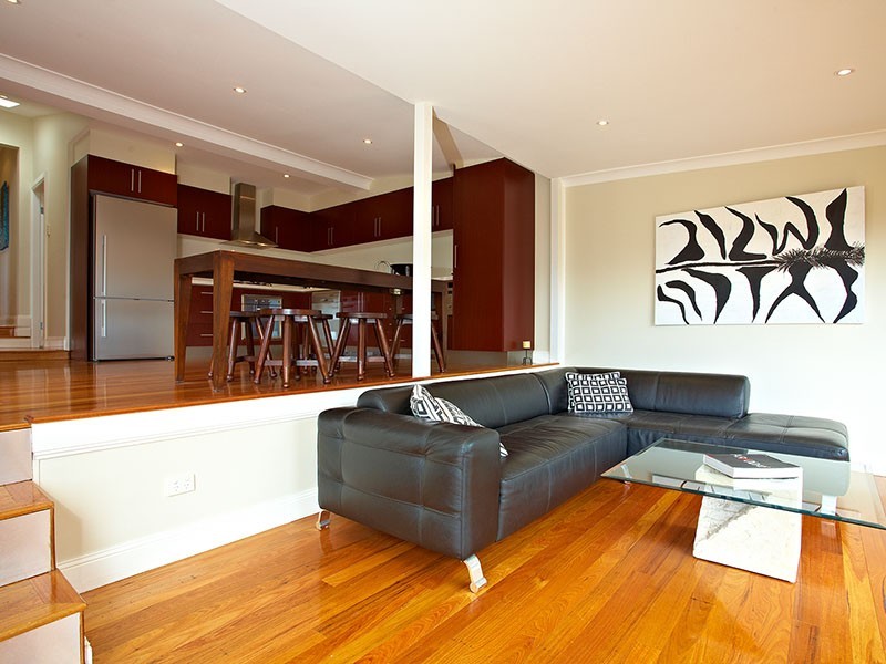 1 Hutcheson St, Rozelle NSW 2039