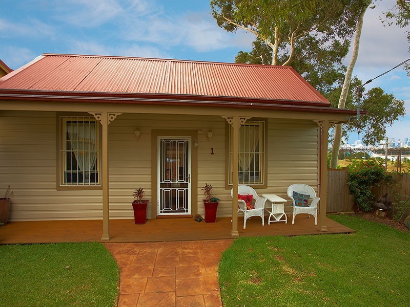 1 Hutcheson St, Rozelle NSW 2039