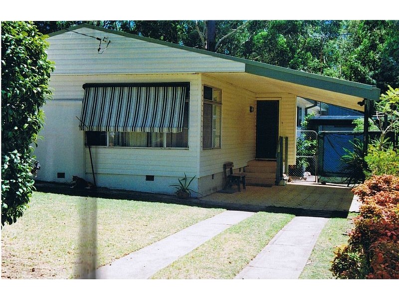 17 Forest Road, Heathcote NSW 2233