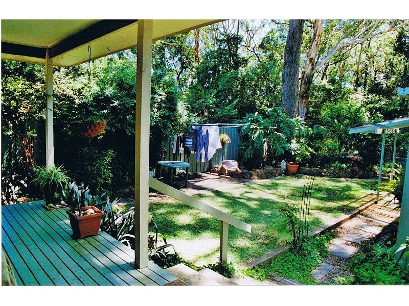 17 Forest Road, Heathcote NSW 2233