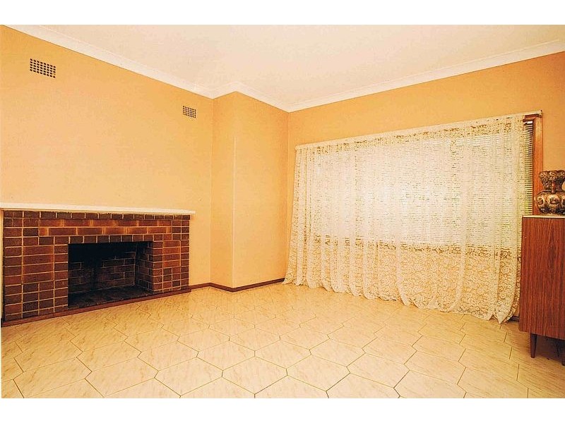 29 Fairfax Road,, Warrawong NSW 2502