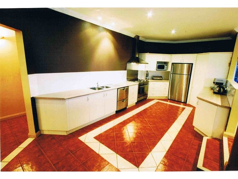 308 Flagstaff Road, Lake Heights NSW 2502