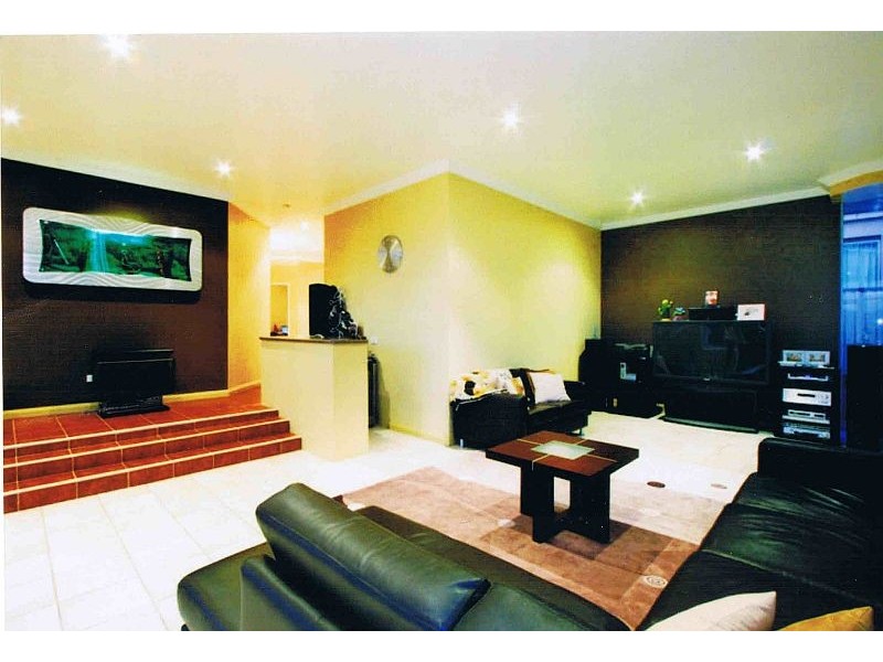 308 Flagstaff Road, Lake Heights NSW 2502