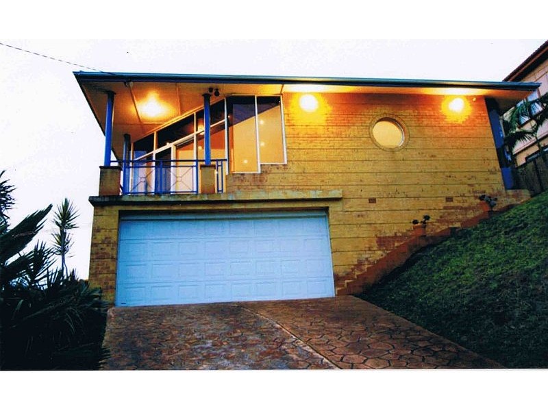 308 Flagstaff Road, Lake Heights NSW 2502