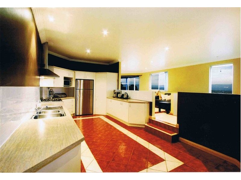 308 Flagstaff Road, Lake Heights NSW 2502