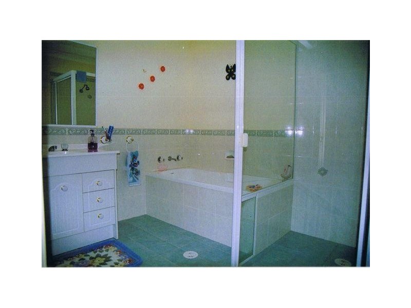 28 Stanthorpe Drive, Kanahooka NSW 2530