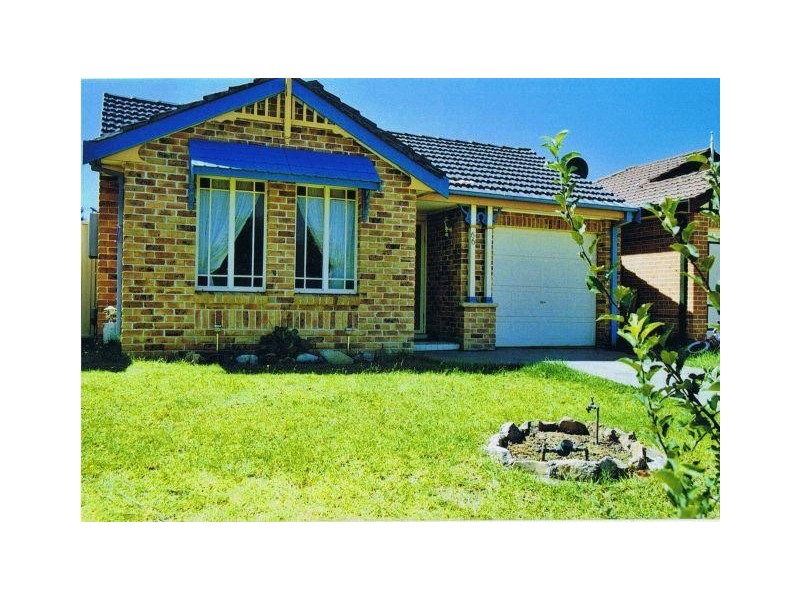 66 Daintree Drive, Wattle Grove NSW 2173