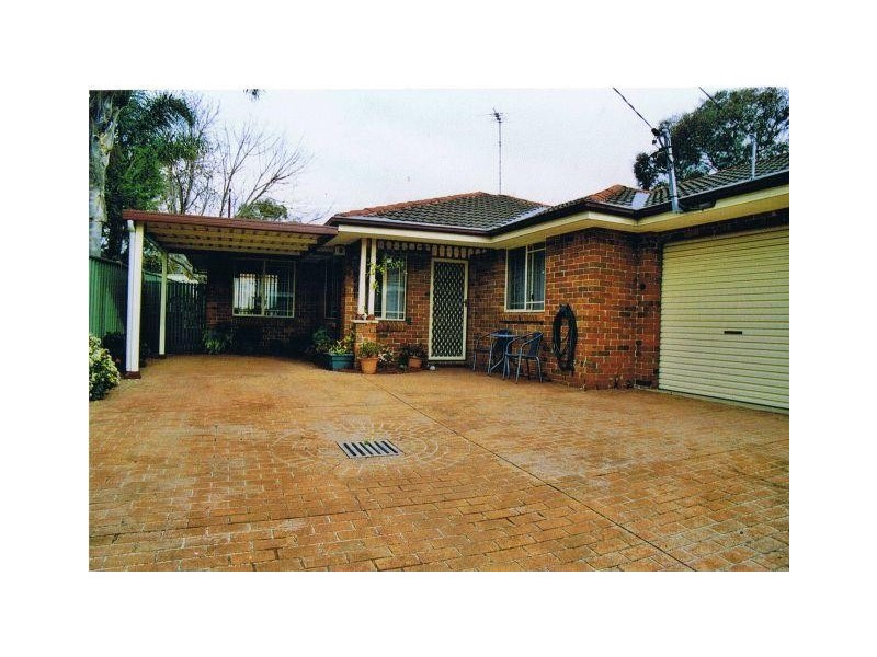 8a Bullecourt Avenue, Engadine NSW 2233