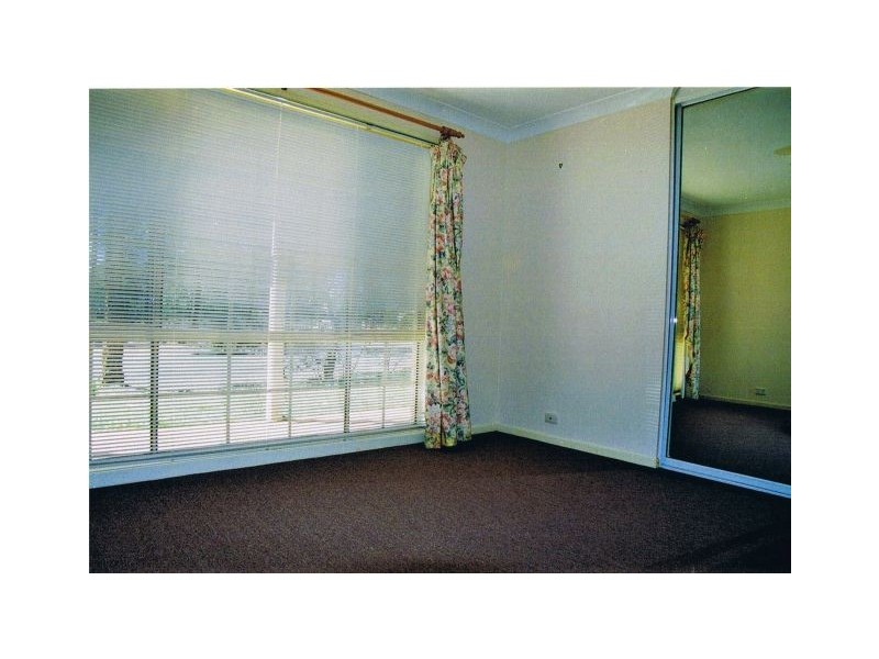 4 Baragil Mews, Mount Annan NSW 2567