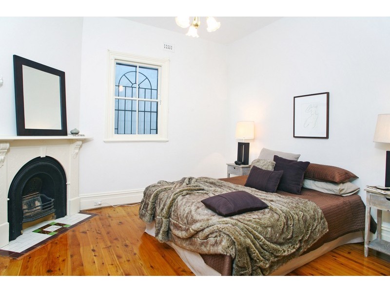 126 Macaulay Road, Stanmore NSW 2048