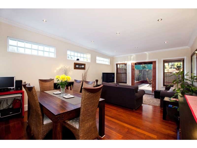 1 Walenore Avenue, Newtown NSW 2042