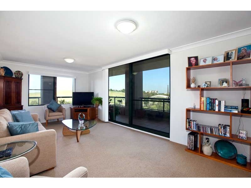 5605/177-219 Mitchell Road, Erskineville NSW 2043