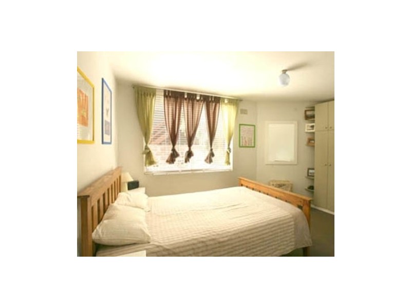 2/64a Cambridge Street, Stanmore NSW 2048