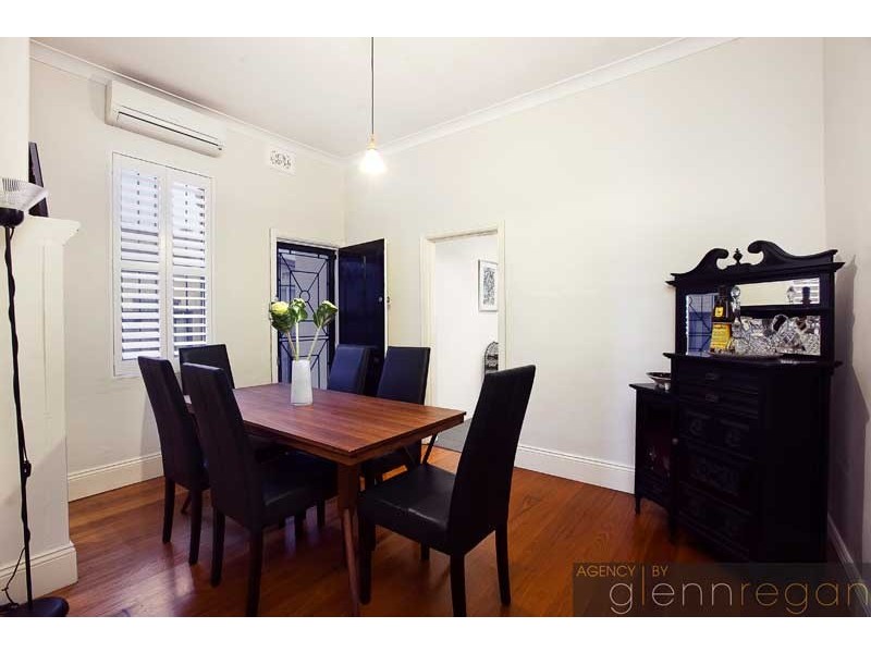 8 John Street, Tempe NSW 2044