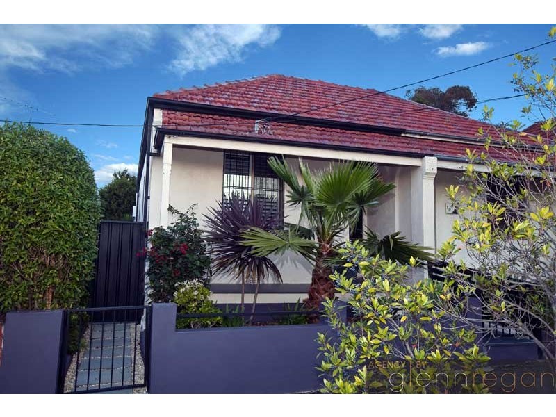 8 John Street, Tempe NSW 2044